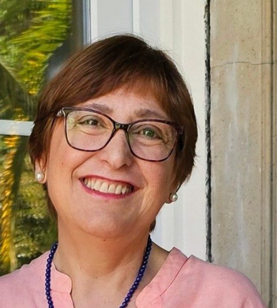 Dr Claudia Uribe